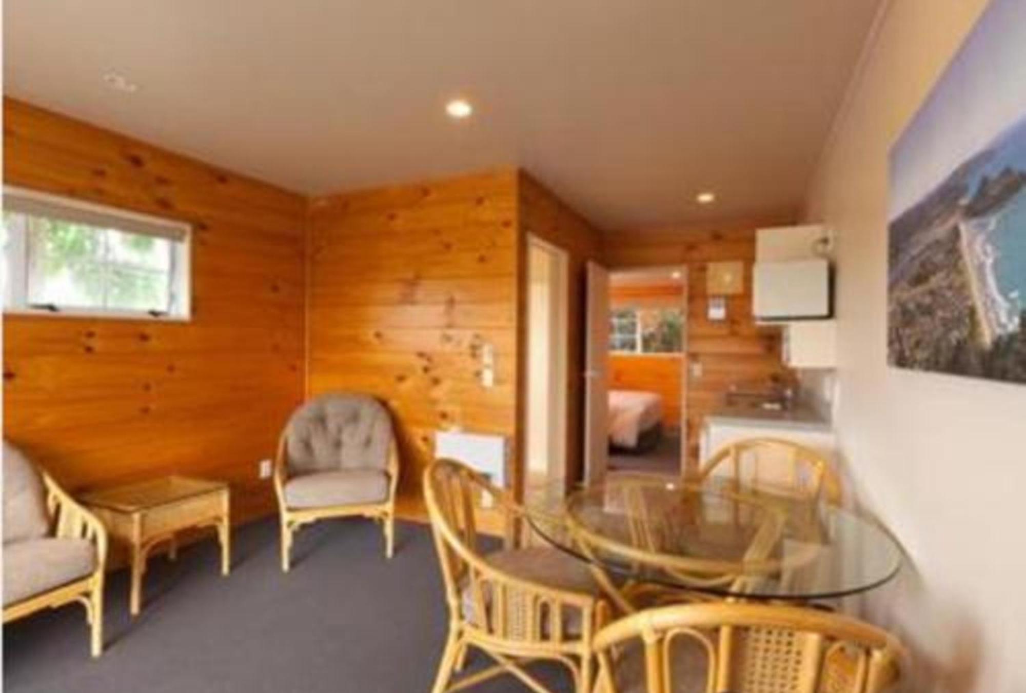Pauanui Pines Motor alojamiento Habitación foto